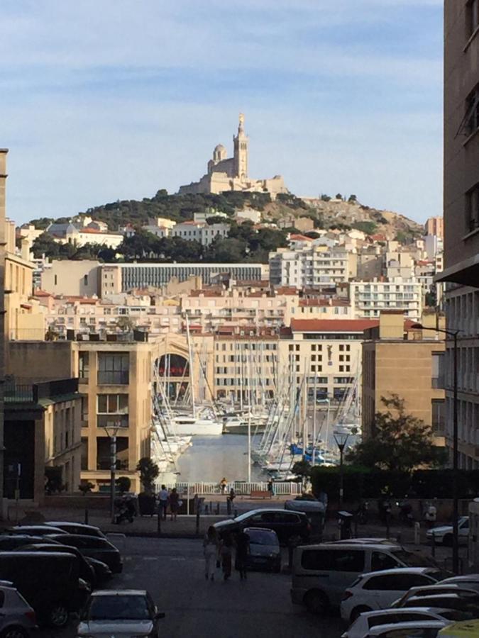 Typique T2 Terrasse Situe Quartier Panier Vieux Port * Marseille